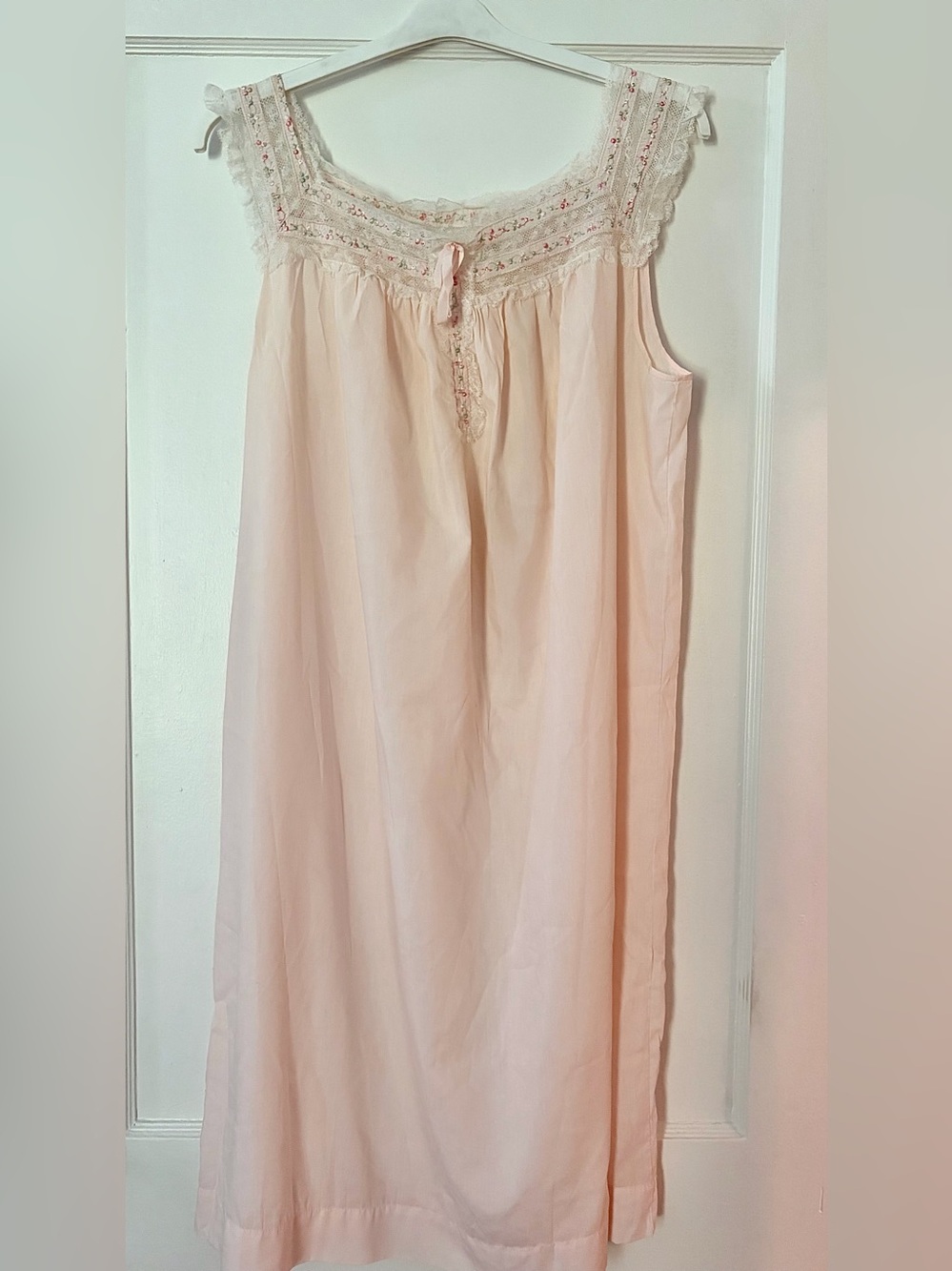 Women’s Lace-Trim Peach Nightgown